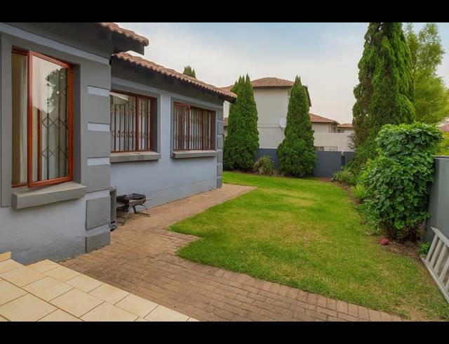 3 BEDROOM TOWNHOUSE FOR SALE IN THE REEDS